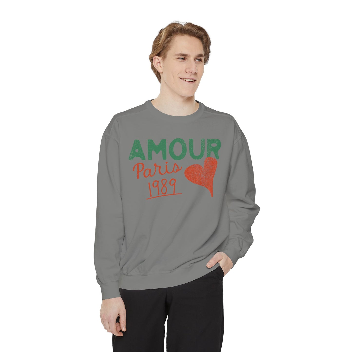 Amour Paris Graphic Tee