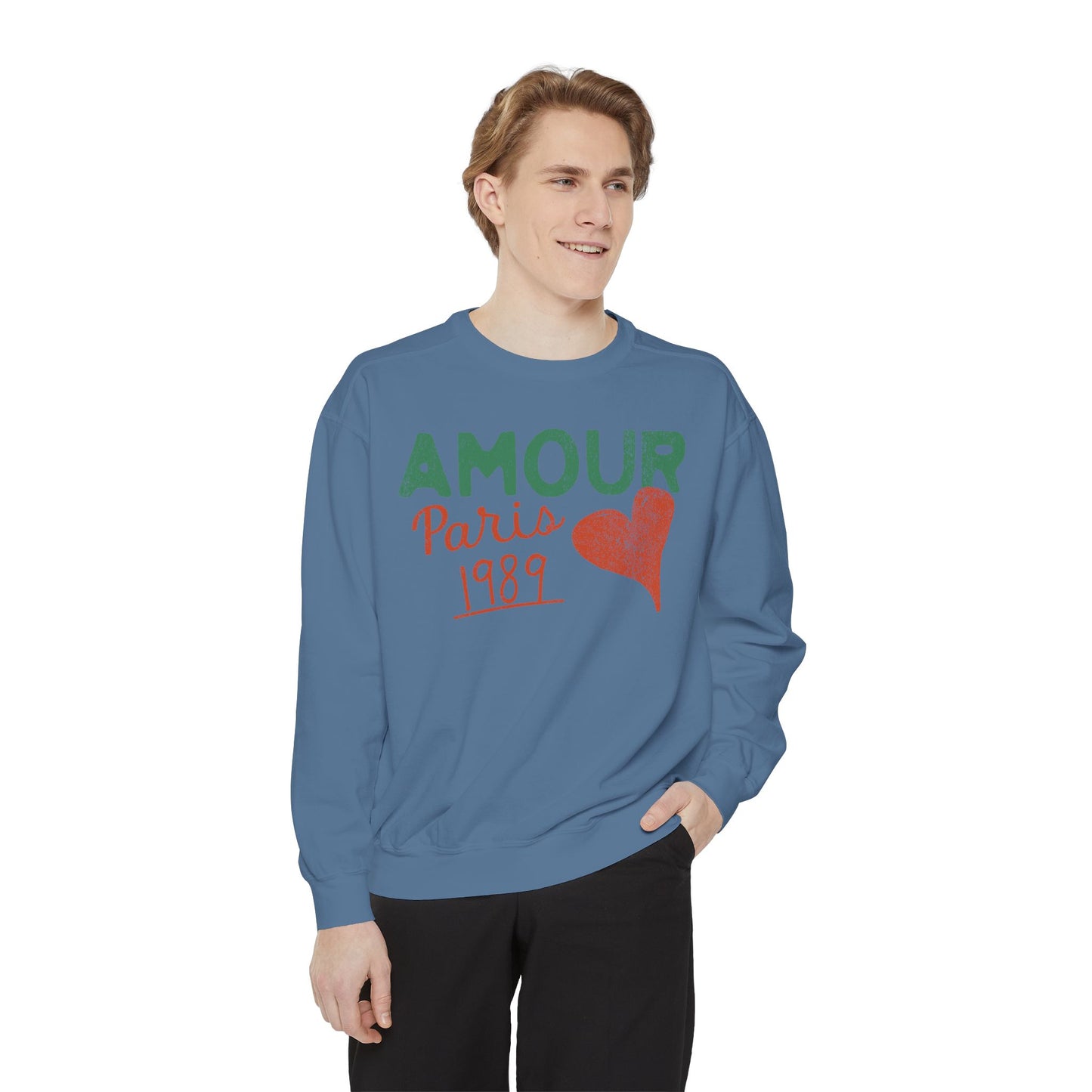 Amour Paris Graphic Tee