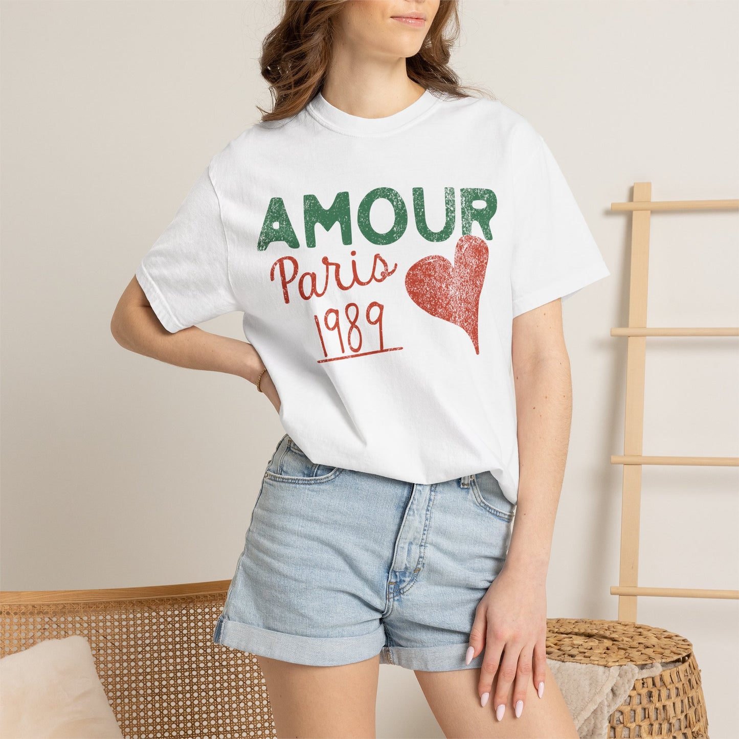 Amour Paris Graphic Tee