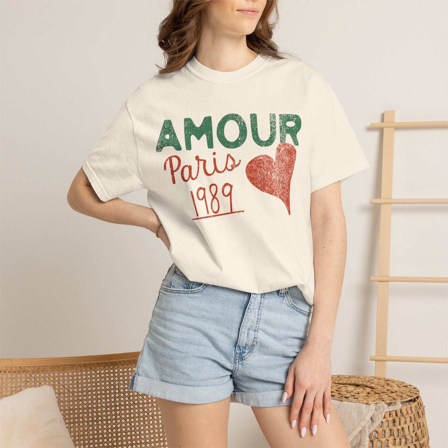 Amour Paris Graphic Tee