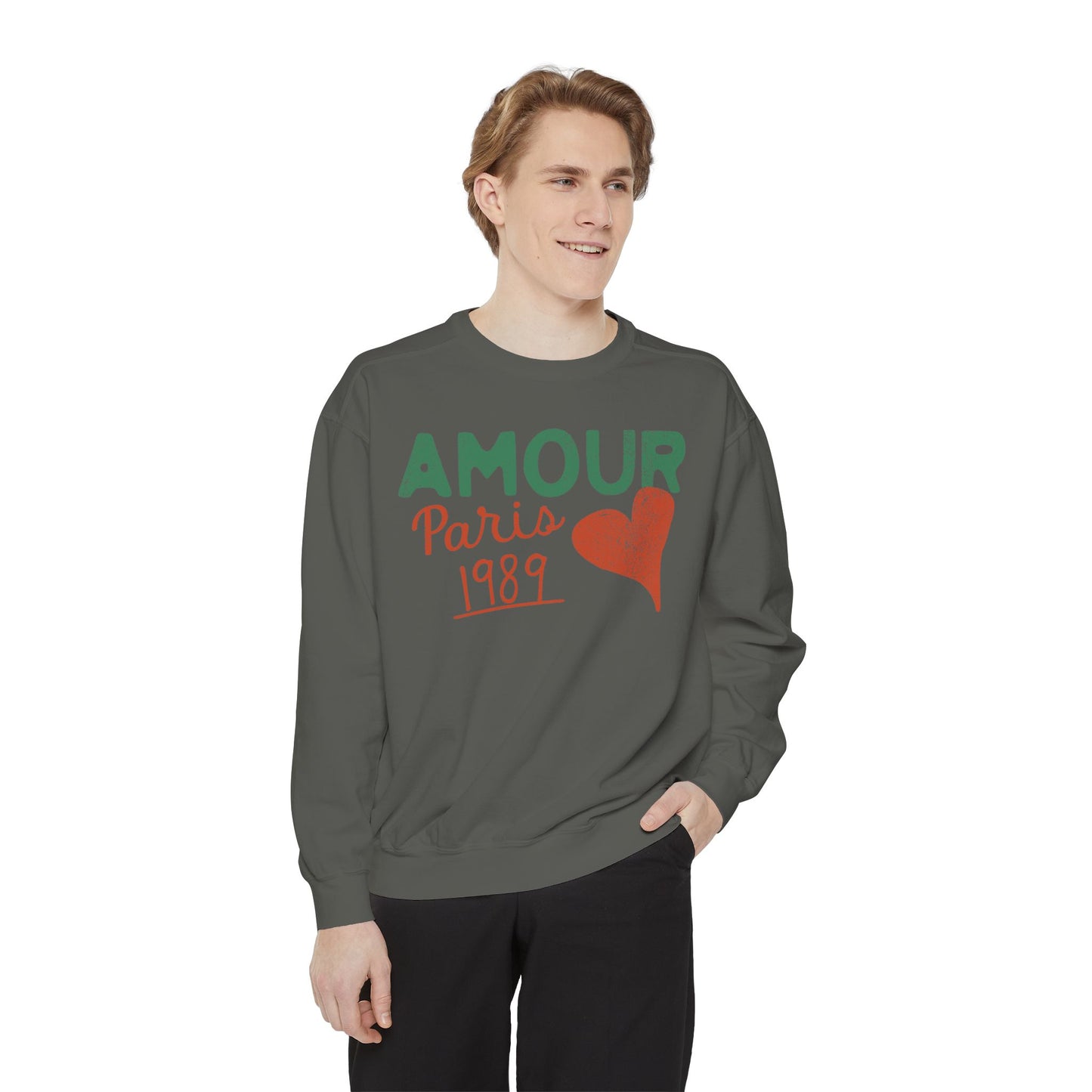 Amour Paris Graphic Tee