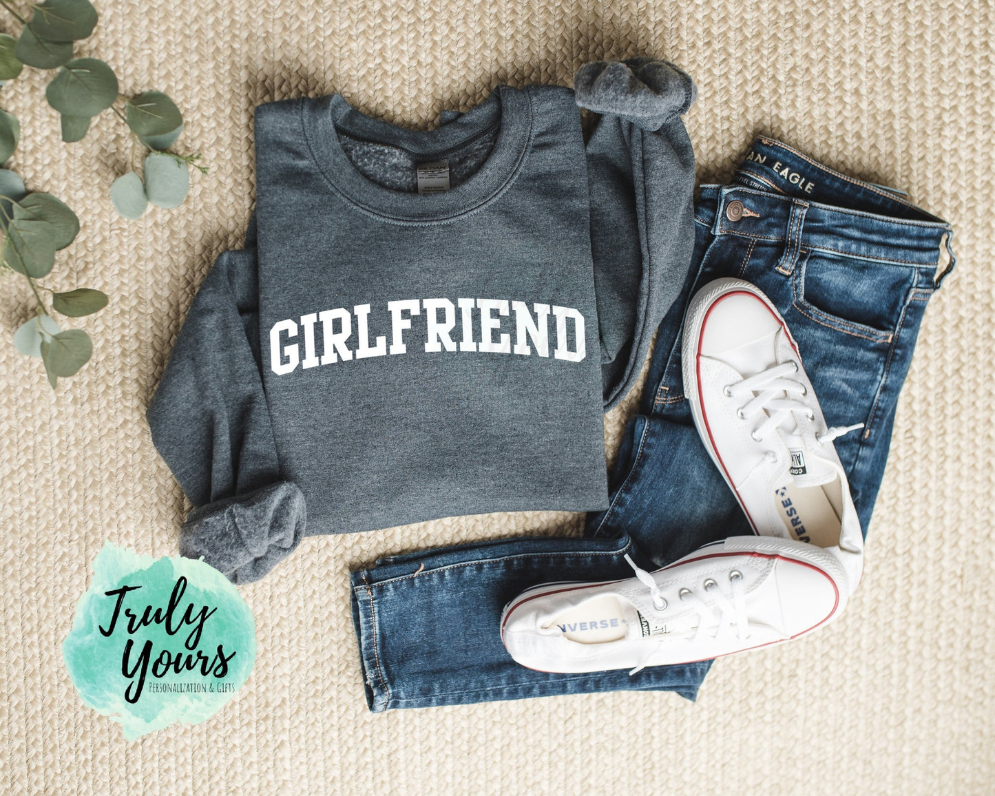 - GIRLFRIEND Sweatshirt -